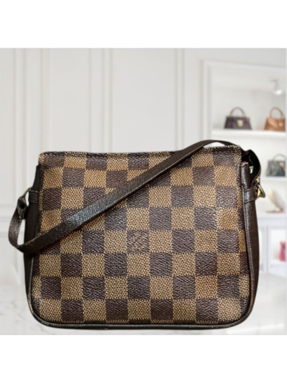 AUTHENTIC LOUIS VUITTON DAMIER POCHETTE HANDBAG